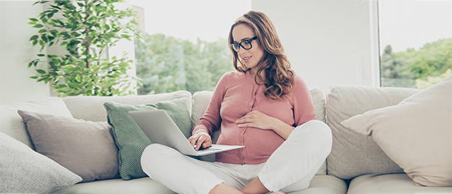 Can I have laser eye surgery if I’m pregnant or breastfeeding?